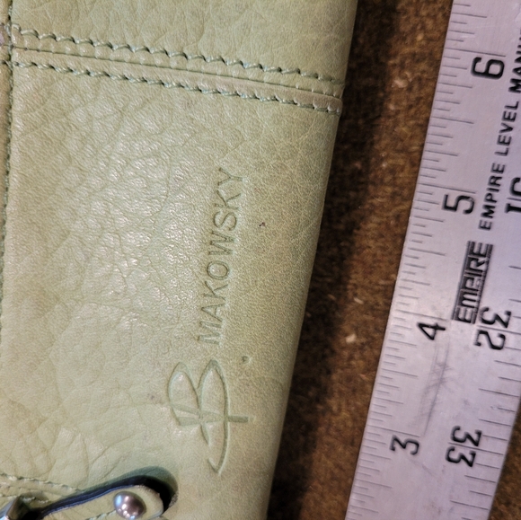 B. MAKOWSKY Vintage Green Leather tri-fold Wallet leopard lining - Picture 5 of 9